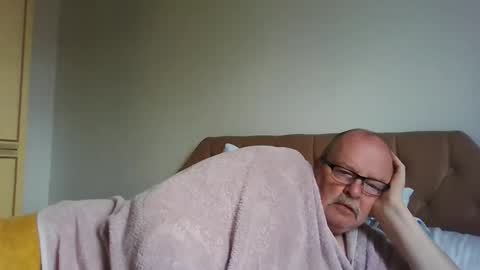 old_fkrr_ online show from June 9, 2026, 11:22 am