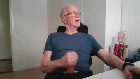 Snapshot of oldth chatting on February 17, 2026, 11:50 am oldth online show from February 17, 2026, 11:50 am