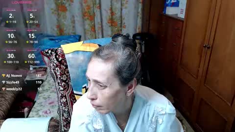 Olguscha online show from October 25, 2025, 11:40 am