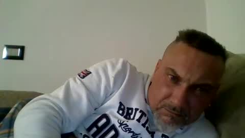 olimpio1230 online show from December 2, 2024, 9:28 pm