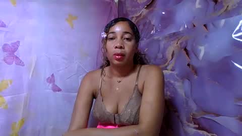 olinaa online show from June 6, 2026, 5:12 am