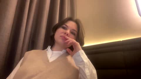 Oil online show from February 9, 2025, 5:01 pm