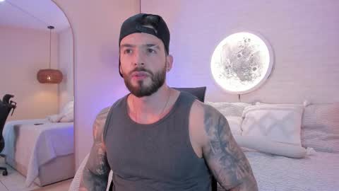 oliver_colt__ online show from March 7, 2026, 2:19 am