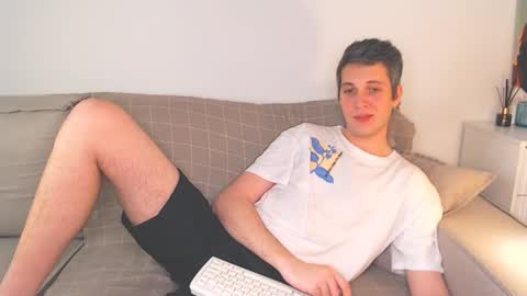 Oliver online show from December 2, 2024, 6:32 pm