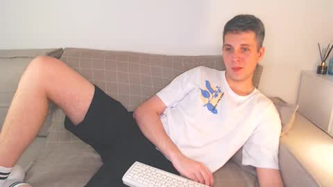 Oliver online show from December 16, 2024, 7:00 pm