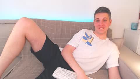 Oliver online show from February 28, 2025, 1:47 pm