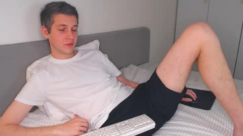 Oliver online show from January 14, 2026, 5:51 pm