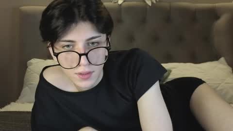 oliver online show from January 9, 2026, 1:47 pm