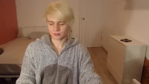 Oliver online show from December 22, 2025, 1:57 am