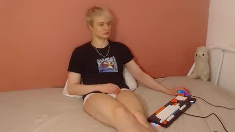 Oliver online show from March 22, 2026, 1:09 am