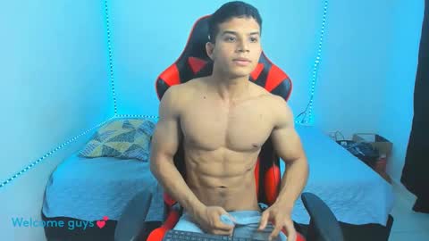 oliver thompsson online show from February 3, 2025, 12:47 am