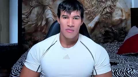 oliver_tommy online show from November 28, 2025, 12:08 pm