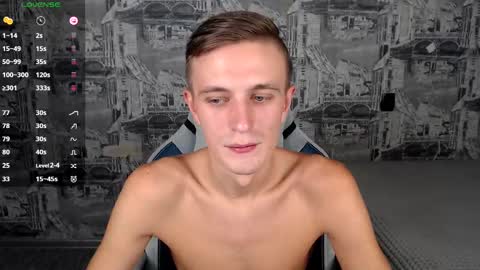 Snapshot of oliverfresh chatting on September 28, 2025, 9:25 am Oliver online show from September 28, 2025, 9:25 am