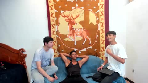 oliverhot2005 online show from February 9, 2025, 8:24 pm