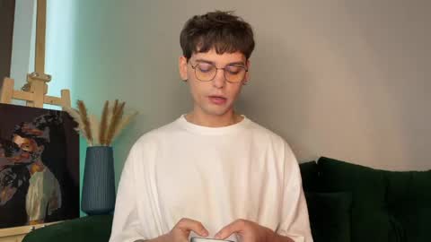 Snapshot of oliverlawrence chatting on May 29, 2026, 8:12 am oliverlawrence online show from May 29, 2026, 8:12 am