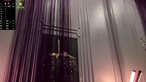 Snapshot of oliversport chatting on December 4, 2024, 10:35 am OliverSport online show from December 4, 2024, 10:35 am