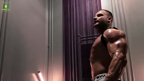 Snapshot of oliversport chatting on February 1, 2025, 3:39 pm OliverSport online show from February 1, 2025, 3:39 pm