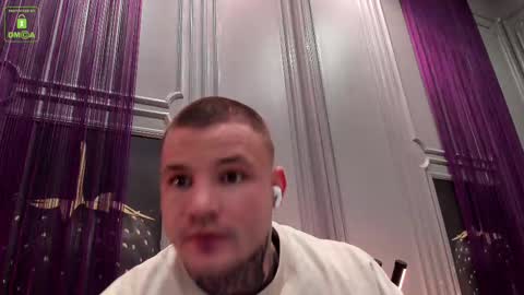 Snapshot of oliversport chatting on February 9, 2025, 3:34 pm OliverSport online show from February 9, 2025, 3:34 pm