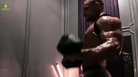 Snapshot of oliversport chatting on February 22, 2025, 4:40 am OliverSport online show from February 22, 2025, 4:40 am