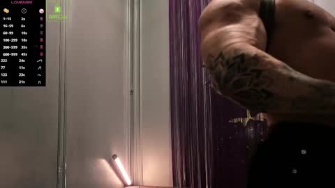 Snapshot of oliversport chatting on October 24, 2025, 10:44 am OliverSport online show from October 24, 2025, 10:44 am