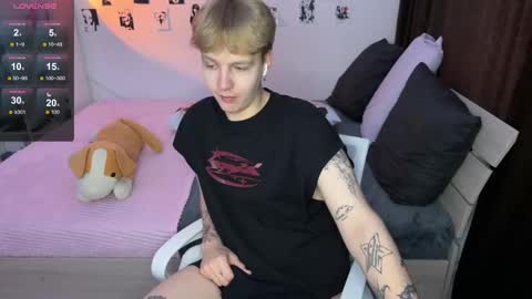 oliver online show from September 12, 2025, 4:01 am