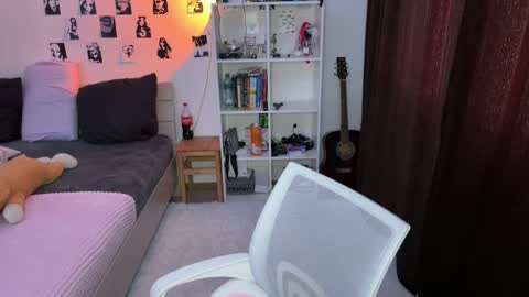 oliver online show from September 29, 2025, 10:31 am