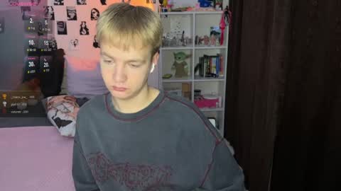 oliver online show from November 12, 2025, 11:54 am