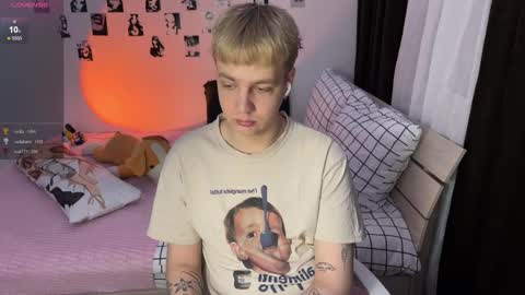 oliver online show from December 18, 2025, 1:39 pm