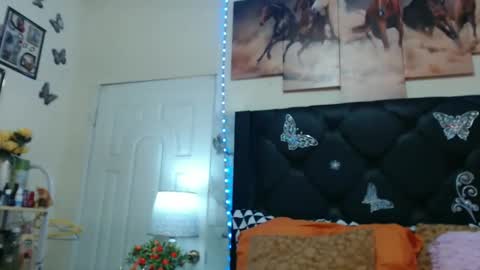 Olivia online show from January 17, 2025, 6:33 pm