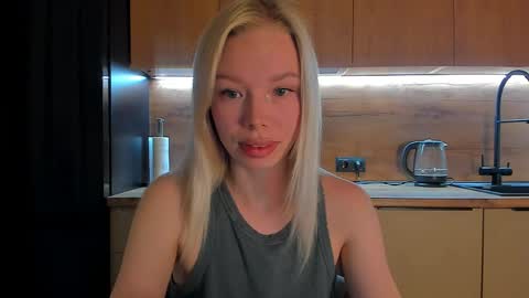 Snapshot of olivia_bells chatting on May 7, 2026, 9:20 pm Olivia 3 online show from May 7, 2026, 9:20 pm