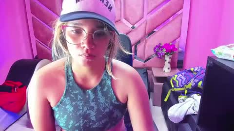  OLIVIA  online show from January 30, 2025, 3:44 am