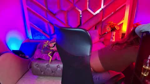  OLIVIA  online show from December 22, 2025, 3:58 am