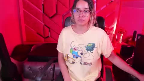  OLIVIA  online show from February 12, 2026, 4:07 am