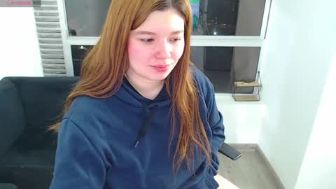 olivia_martine online show from December 2, 2024, 8:30 am