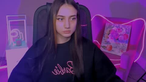 Snapshot of olivia_norton_ chatting on October 11, 2025, 12:47 pm olivia_norton_ online show from October 11, 2025, 12:47 pm