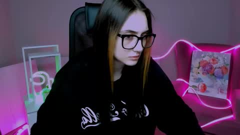 Snapshot of olivia_norton_ chatting on November 25, 2025, 3:12 pm olivia_norton_ online show from November 25, 2025, 3:12 pm