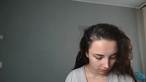 Olivia online show from September 20, 2025, 11:33 am