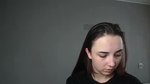 Olivia online show from April 16, 2026, 7:42 am