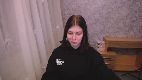 Olivia online show from January 1, 2025, 3:46 pm