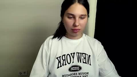 Olivia online show from October 16, 2025, 4:24 am