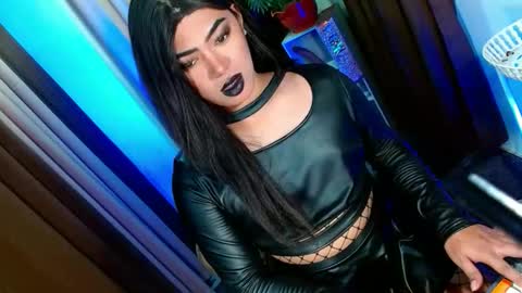 Miss OLIVIA online show from September 24, 2025, 6:33 pm