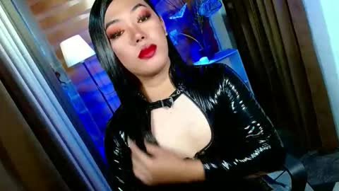 Miss OLIVIA online show from March 8, 2026, 10:41 am