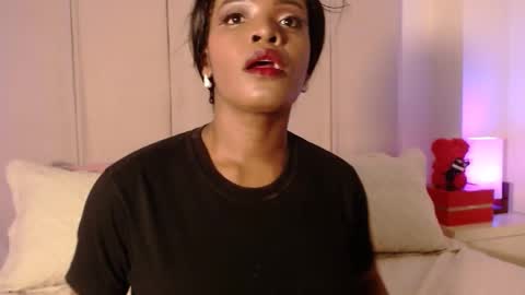 My name is olivia but can you call me Oli online show from February 1, 2025, 9:51 pm