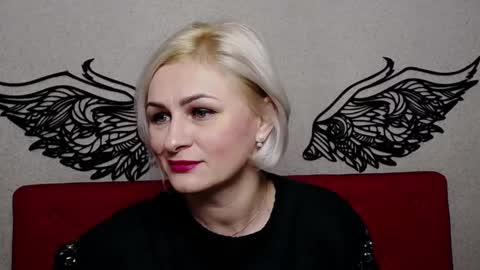 OliviaHorst online show from December 4, 2024, 6:11 am