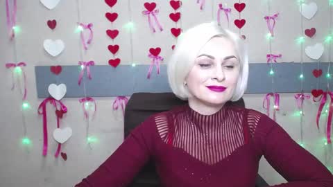 OliviaHorst online show from February 12, 2025, 9:10 am