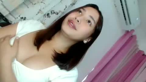 Snapshot of oliviahutton chatting on June 16, 2026, 6:16 am oliviahutton online show from June 16, 2026, 6:16 am