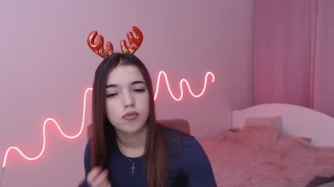 Olivia online show from December 8, 2024, 3:24 pm