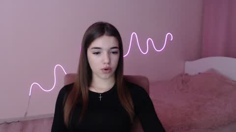 Olivia online show from December 12, 2024, 2:33 pm