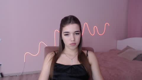 Olivia online show from December 23, 2024, 7:52 pm