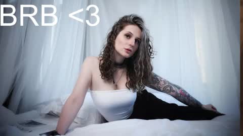 Liv online show from November 19, 2025, 2:22 am